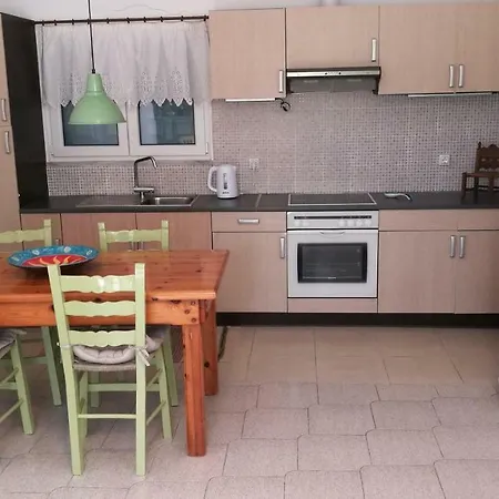 Anemos Seaside House * Скирос