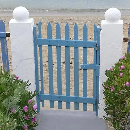 Anemos Seaside House